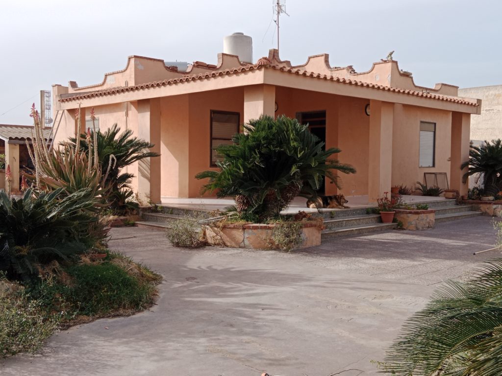 Villa mit Schwimmbad in Mazara del Vallo