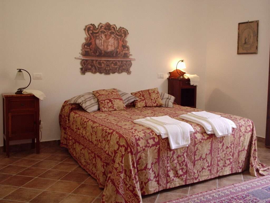 Schlafzimmer in einem der Apartments