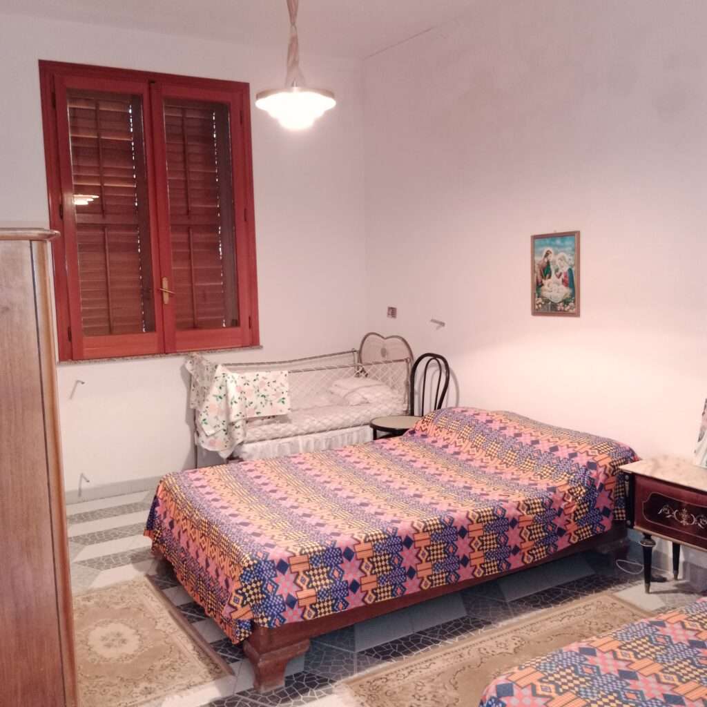 Schlafzimmer 2