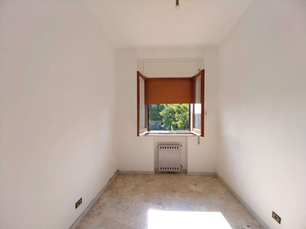 Schlafzimmer OG oder Abstellkammer