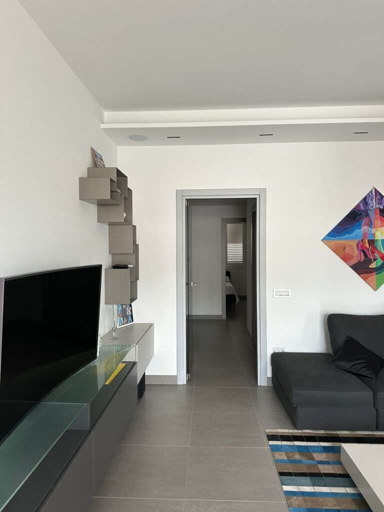 Wohnzimmer und Zugang zu den Schlafzimmern