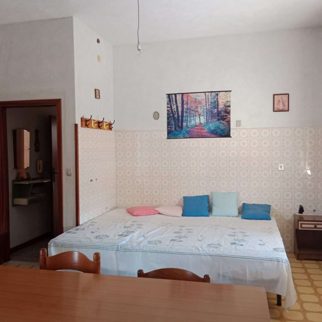 Schlafzimmer 1