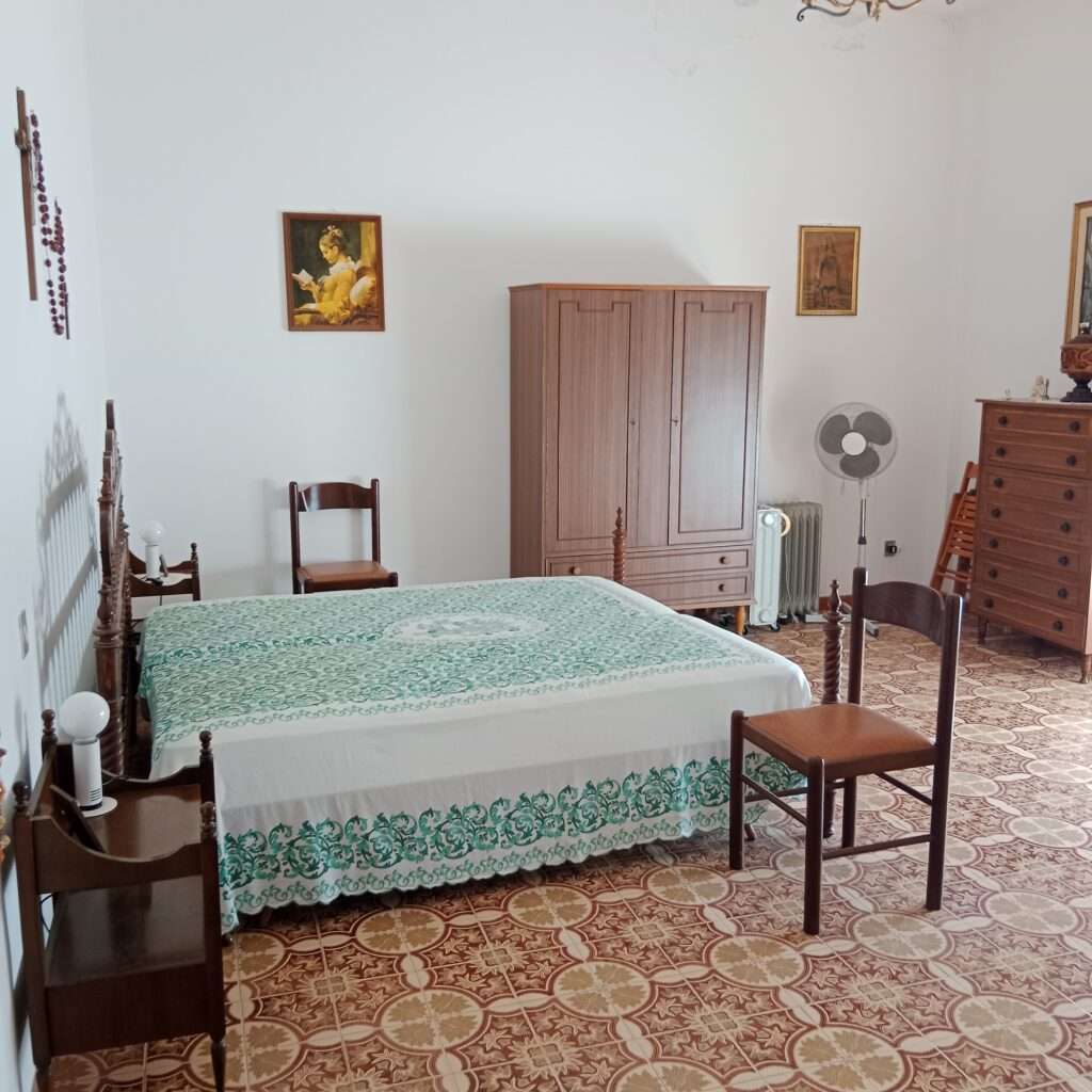 Schlafzimmer 2