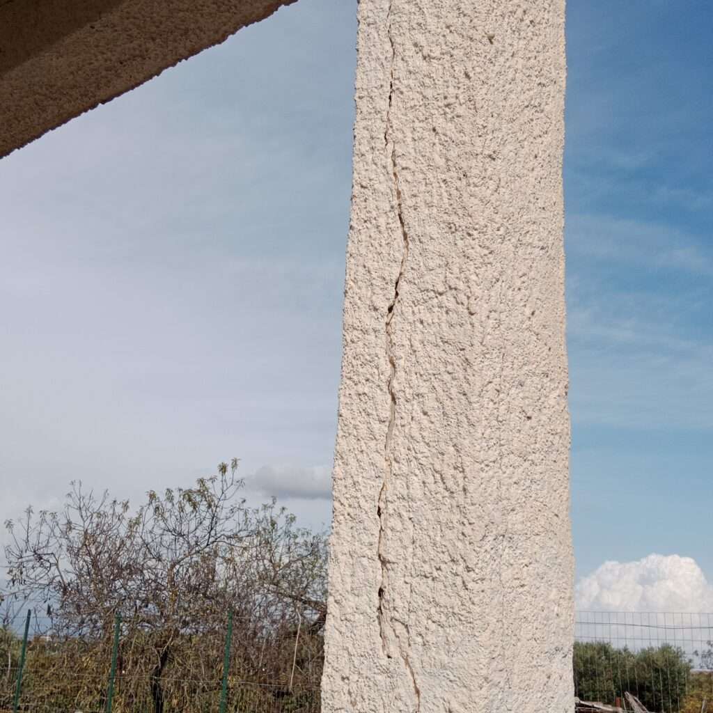 Schaden von Pfeiler der Veranda