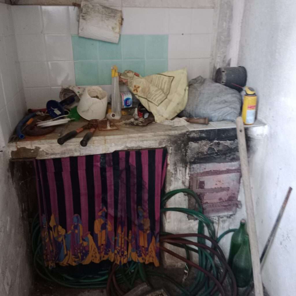 Küche mit Holzbefeuerung