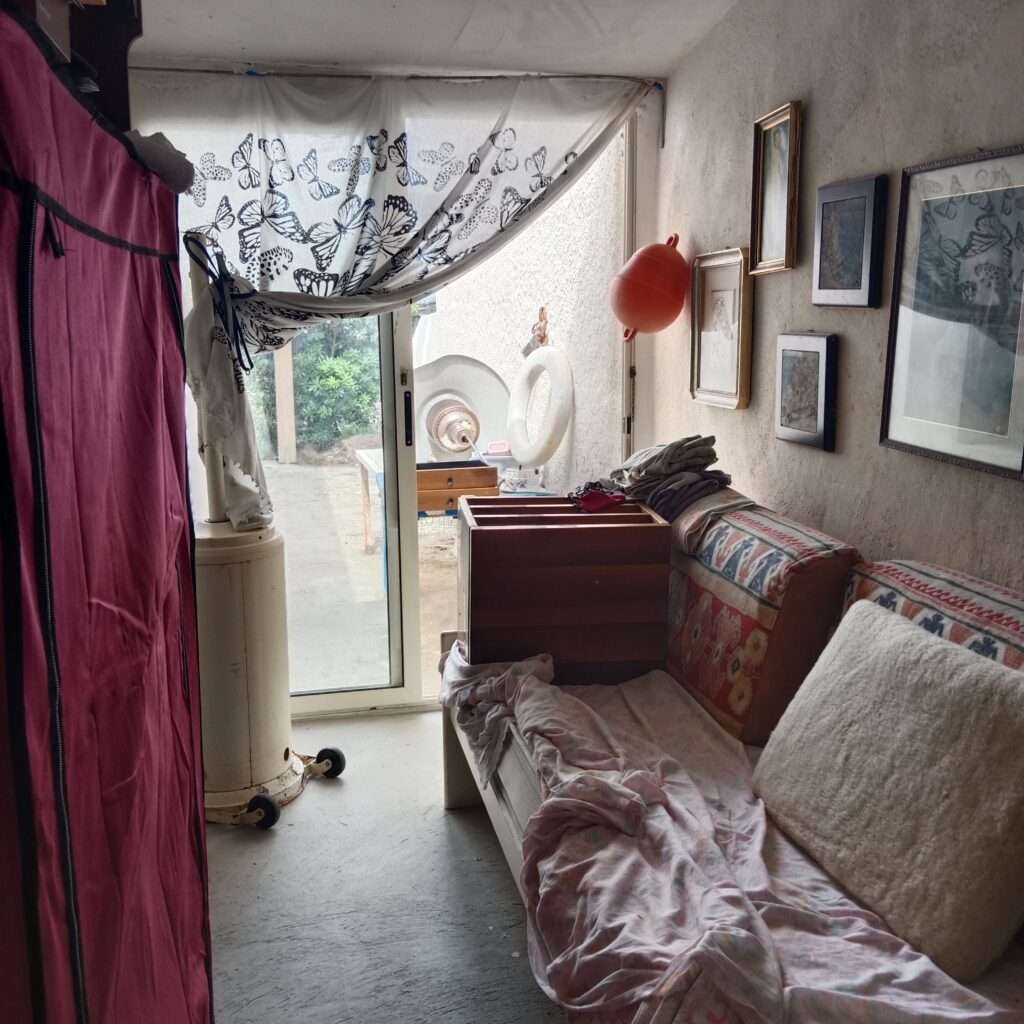 Wohnen im Apartment hinter dem Haus