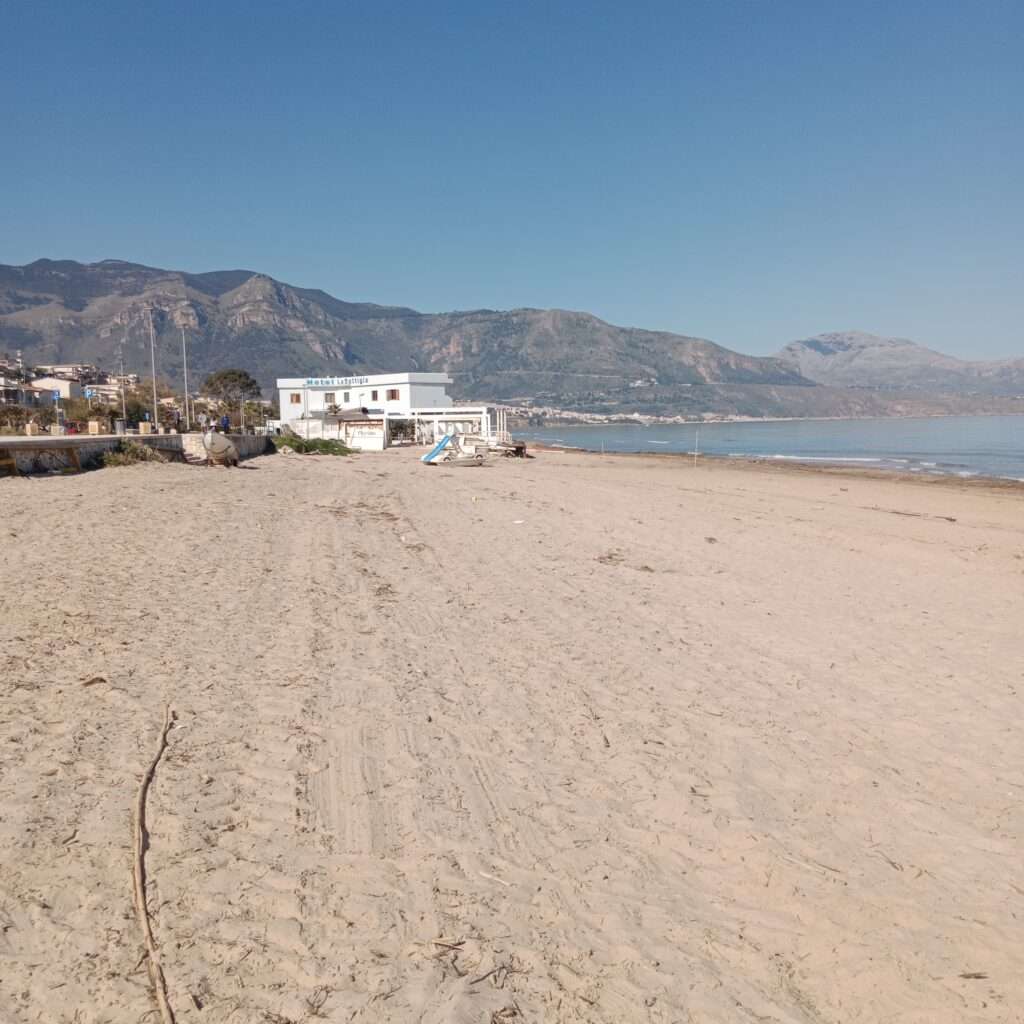 Strand Piazza dell'Antica Tonnara