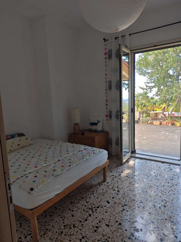 Schlafzimmer 2a
